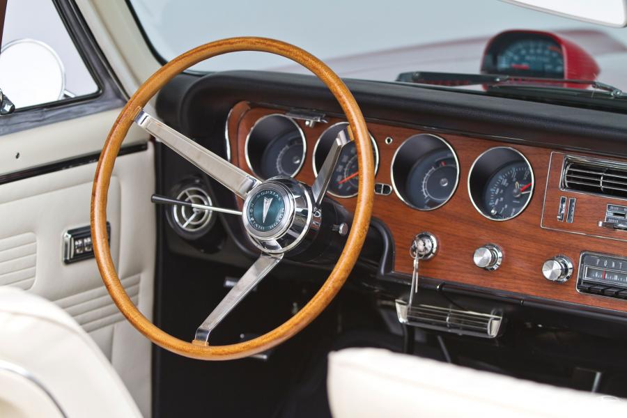  Pontiac GTO Convertible 1967 года  (фото 17 из 35)